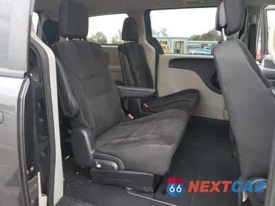 Zdjęcie 11 z 14 samochodu: 2019 DODGE GRAND CARAVAN SE VIN:2C4RDGBG3KR586782 - miniatura