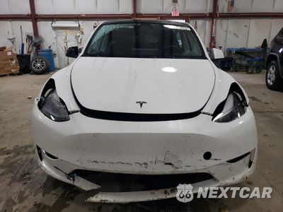 Piąte zdjęcie samochodu w środku: 2023 TESLA MODEL Y VIN:7SAYGDEE3PF840282 - miniatura