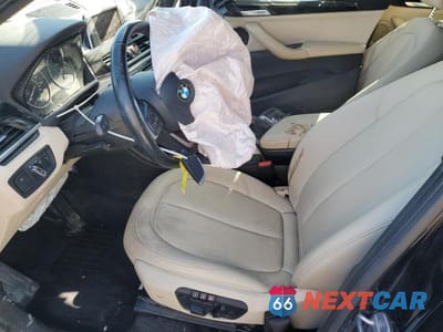 Zdjęcie 7 z 12 samochodu: 2018 BMW X1 XDRIVE28I VIN:WBXHT3C34J5K32030 - miniatura