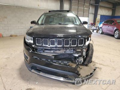 Piąte zdjęcie samochodu w środku: 2017 JEEP COMPASS LIMITED VIN:3C4NJDCB2HT647053 - miniatura