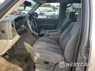 Zdjęcie 7 z 13 samochodu: 2004 CHEVROLET TAHOE C1500 VIN:1GNEC13ZX4J260975 - miniatura