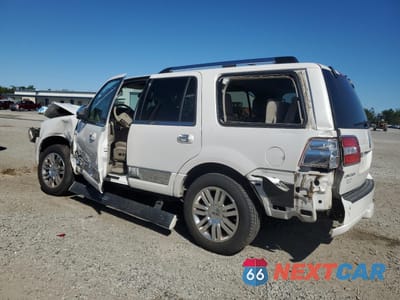 Drugie zdjęcie samochodu z przodu: 2011 LINCOLN NAVIGATOR VIN:5LMJJ2J51BEJ08522 - miniatura