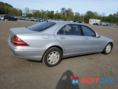 Trzecie zdjęcie samochodu z tyłu: 2002 MERCEDES-BENZ S 430 VIN:WDBNG70J42A266233 - miniatura