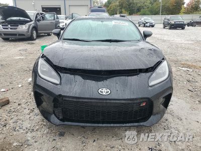 Piąte zdjęcie samochodu w środku: 2022 TOYOTA GR 86 PREMIUM VIN:JF1ZNBE13N9755268 - miniatura