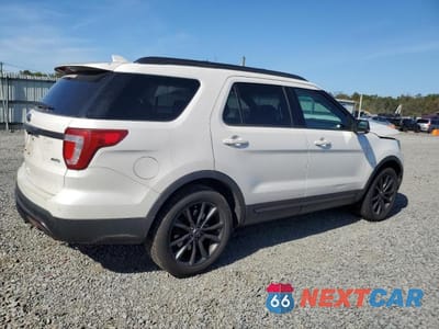Trzecie zdjęcie samochodu z tyłu: 2017 FORD EXPLORER XLT VIN:1FM5K8D86HGB58176 - miniatura