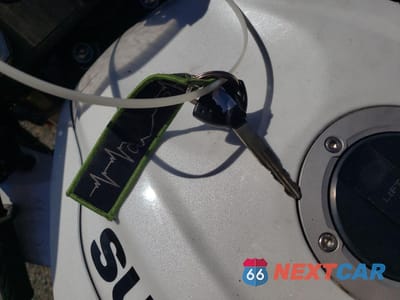 Zdjęcie 8 z 10 samochodu: 2023 SUZUKI GSX-R750 VIN:JS1GR7MA1P7100619 - miniatura