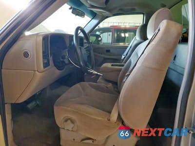 Zdjęcie 7 z 15 samochodu: 2001 GMC NEW SIERRA C1500 VIN:1GTEC14V31Z315025 - miniatura