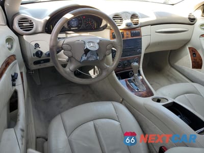Zdjęcie 8 z 13 samochodu: 2006 MERCEDES-BENZ CLK 350 VIN:WDBTJ56J66F193377 - miniatura