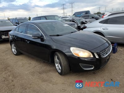 Czwarte zdjęcie samochodu z boku: 2012 VOLVO S60 T5 VIN:YV1622FS8C2058207 - miniatura