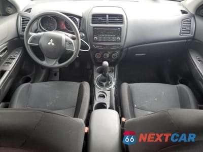 Zdjęcie 8 z 12 samochodu: 2015 MITSUBISHI RVR SE VIN:4A4AH3AU6FE605077 - miniatura