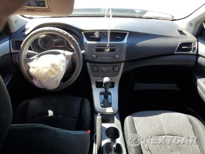 Zdjęcie 8 z 13 samochodu: 2014 NISSAN SENTRA S VIN:1N4AB7AP1EN855132 - miniatura