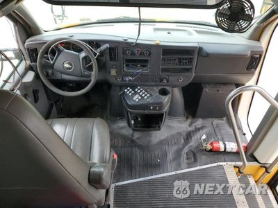 Zdjęcie 8 z 13 samochodu: 2013 CHEVROLET EXPRESS SCHOOL BUS VIN:1GB3G3BG7D1170610 - miniatura