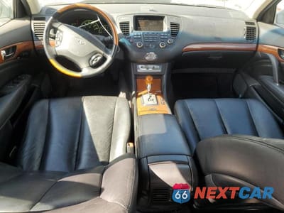 Zdjęcie 8 z 11 samochodu: 2002 INFINITI Q45 VIN:JNKBF01A02M002078 - miniatura