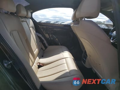 Zdjęcie 10 z 16 samochodu: 2019 BMW 330I VIN:WBA5R1C54KAK06392 - miniatura