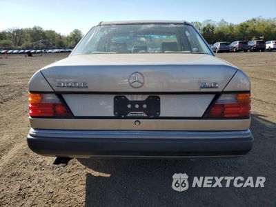 Zdjęcie 6 z 12 samochodu: 1990 MERCEDES-BENZ 300 E 2.6 VIN:WDBEA26D2LB221888 - miniatura