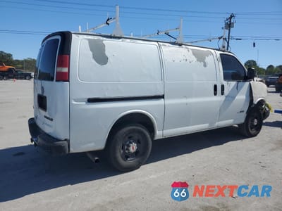 Trzecie zdjęcie samochodu z tyłu: 2004 CHEVROLET EXPRESS G3500 VIN:1GCHG35U441244598 - miniatura