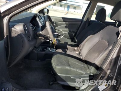 Zdjęcie 7 z 12 samochodu: 2016 NISSAN VERSA S VIN:3N1CN7AP8GL821060 - miniatura