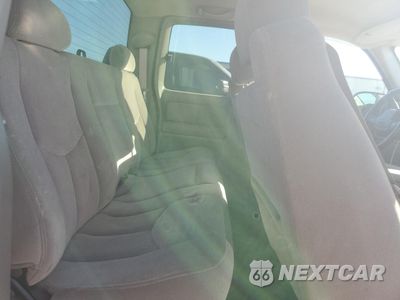 Zdjęcie 11 z 13 samochodu: 2004 GMC NEW SIERRA C1500 VIN:2GTEC19T641209902 - miniatura