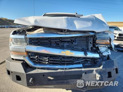 Piąte zdjęcie samochodu w środku: 2018 CHEVROLET SILVERADO K1500 LT VIN:1GCUKREC5JF203287 - miniatura
