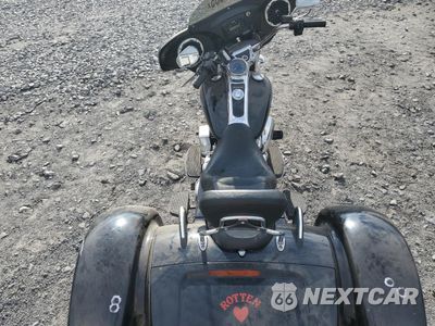 Zdjęcie 6 z 8 samochodu: 2017 HARLEY-DAVIDSON FLRT FREE WHEELER VIN:1HD1MCC12HB851214 - miniatura