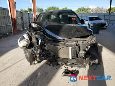 Piąte zdjęcie samochodu w środku: 2020 HYUNDAI SANTA FE SE VIN:5NMS23AD3LH285688 - miniatura
