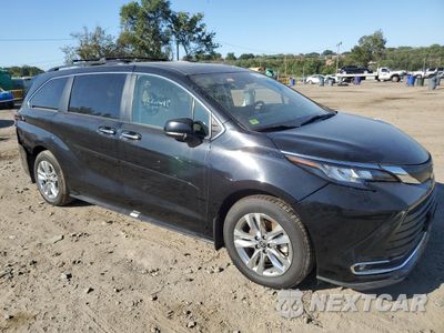 Czwarte zdjęcie samochodu z boku: 2023 TOYOTA SIENNA XLE VIN:5TDJSKFC3PS099920 - miniatura