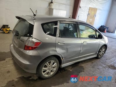 Trzecie zdjęcie samochodu z tyłu: 2010 HONDA FIT SPORT VIN:JHMGE8H49AC001975 - miniatura