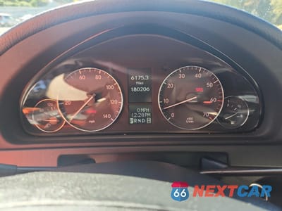 Zdjęcie 9 z 15 samochodu: 2012 MERCEDES-BENZ G 550 VIN:WDCYC3HF6CX196178 - miniatura