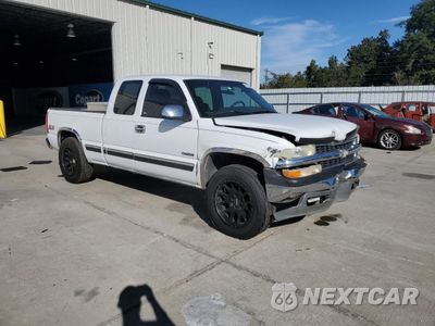 Czwarte zdjęcie samochodu z boku: 2000 CHEVROLET SILVERADO K1500 VIN:1GCEK19T2YE260806 - miniatura