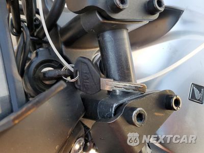 Zdjęcie 8 z 10 samochodu: 2015 HONDA CTX700 ND VIN:JH2RC6841FK100458 - miniatura