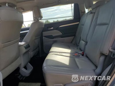 Zdjęcie 11 z 14 samochodu: 2015 TOYOTA HIGHLANDER XLE VIN:5TDJKRFH5FS086024 - miniatura