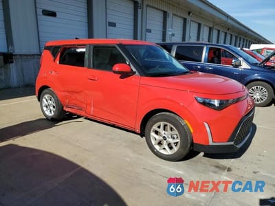 Czwarte zdjęcie samochodu z boku: 2025 KIA SOUL LX VIN:KNDJ23AU2S7272786 - miniatura