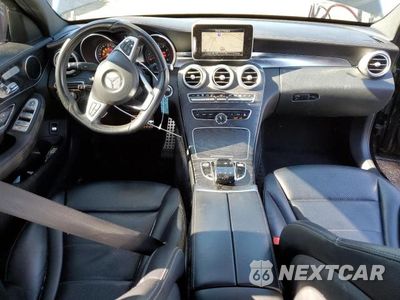 Zdjęcie 8 z 12 samochodu: 2015 MERCEDES-BENZ C 300 4MATIC VIN:55SWF4KB4FU061696 - miniatura