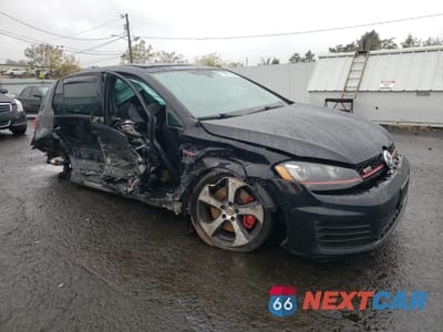 Czwarte zdjęcie samochodu z boku: 2017 VOLKSWAGEN GTI S/SE VIN:3VW447AU1HM072069 - miniatura