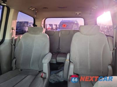 Zdjęcie 10 z 14 samochodu: 2010 KIA SEDONA LX VIN:KNDMG4C38A6353921 - miniatura
