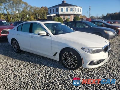 Czwarte zdjęcie samochodu z boku: 2018 BMW 530XE VIN:WBAJB1C55JB083990 - miniatura