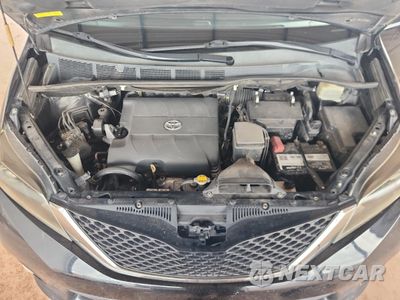 Zdjęcie 12 z 15 samochodu: 2015 TOYOTA SIENNA SPORT VIN:5TDXK3DCXFS616289 - miniatura