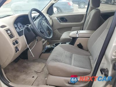Zdjęcie 7 z 12 samochodu: 2004 FORD ESCAPE XLT VIN:1FMYU03184KA27318 - miniatura