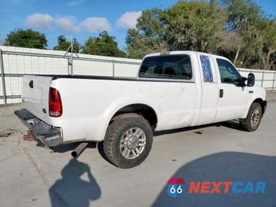 Trzecie zdjęcie samochodu z tyłu: 2006 FORD F250 SUPER DUTY VIN:1FTSX20506ED14402 - miniatura