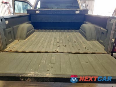 Zdjęcie 10 z 15 samochodu: 2001 GMC NEW SIERRA C1500 VIN:1GTEC14V31Z315025 - miniatura