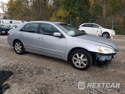 Czwarte zdjęcie samochodu z boku: 2005 HONDA ACCORD EX VIN:1HGCM66535A046318 - miniatura