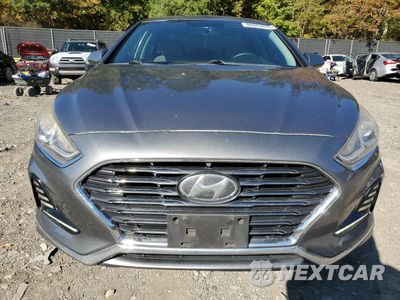 Piąte zdjęcie samochodu w środku: 2018 HYUNDAI SONATA SPORT VIN:5NPE34AF4JH659257 - miniatura