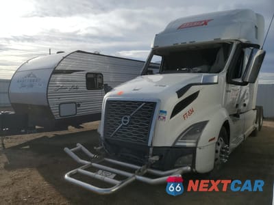 Drugie zdjęcie samochodu z przodu: 2022 VOLVO VN VNL VIN:4V4NC9EH9NN293086 - miniatura