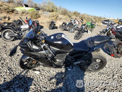 Trzecie zdjęcie samochodu z tyłu: 2025 KAWASAKI ZX400 P VIN:ML5ZXCP1XSDA42638 - miniatura