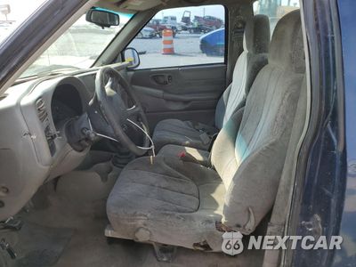 Zdjęcie 7 z 12 samochodu: 1999 GMC SONOMA VIN:1GTCS1448X8532800 - miniatura