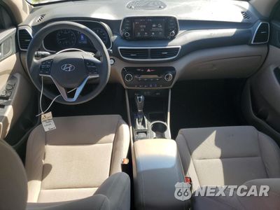 Zdjęcie 8 z 14 samochodu: 2020 HYUNDAI TUCSON LIMITED VIN:KM8J33A45LU124370 - miniatura