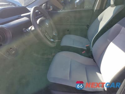 Zdjęcie 7 z 14 samochodu: 2018 TOYOTA PRIUS C VIN:JTDKDTB35J1599804 - miniatura