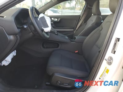 Zdjęcie 7 z 12 samochodu: 2023 POLESTAR 2 VIN:YSMEG3KA5PL122455 - miniatura