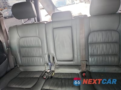 Zdjęcie 10 z 13 samochodu: 2006 LEXUS LX 470 VIN:JTJHT00W064018429 - miniatura