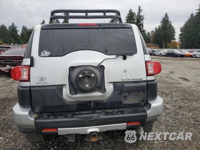 Zdjęcie 6 z 14 samochodu: 2007 TOYOTA FJ CRUISER VIN:JTEBU11F270069591 - miniatura